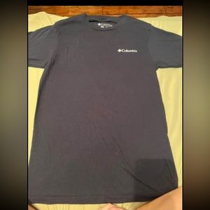 Columbia Tee Size Small